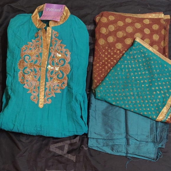 Seven East Semi Stitched Suit - Picture 8 of 9